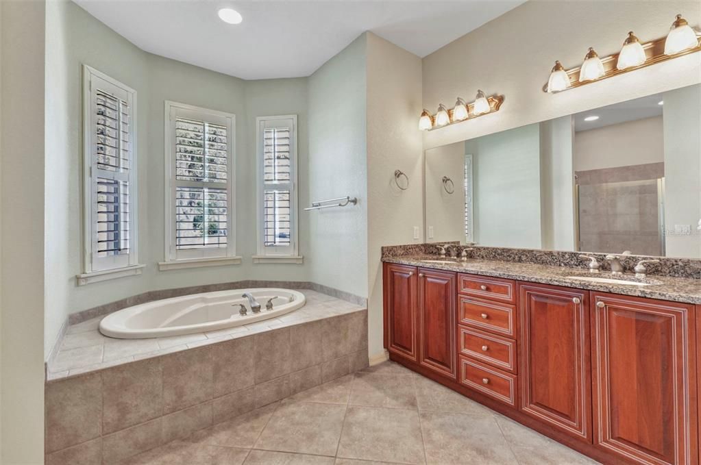 待售: $349,000 (3 贝兹, 2 浴室, 1998 平方英尺)