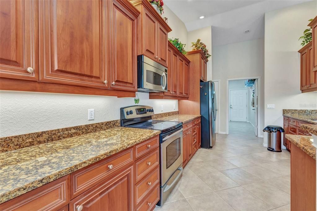 待售: $349,000 (3 贝兹, 2 浴室, 1998 平方英尺)