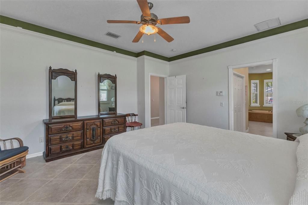 待售: $349,000 (3 贝兹, 2 浴室, 1998 平方英尺)