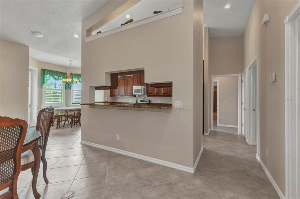 待售: $349,000 (3 贝兹, 2 浴室, 1998 平方英尺)