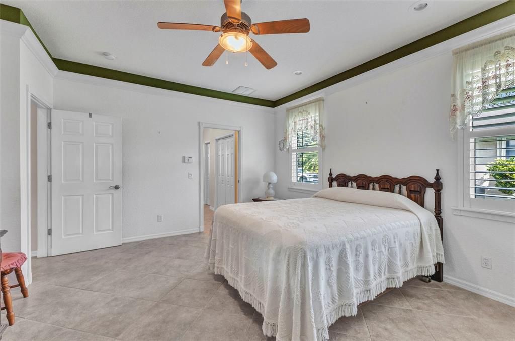 待售: $349,000 (3 贝兹, 2 浴室, 1998 平方英尺)