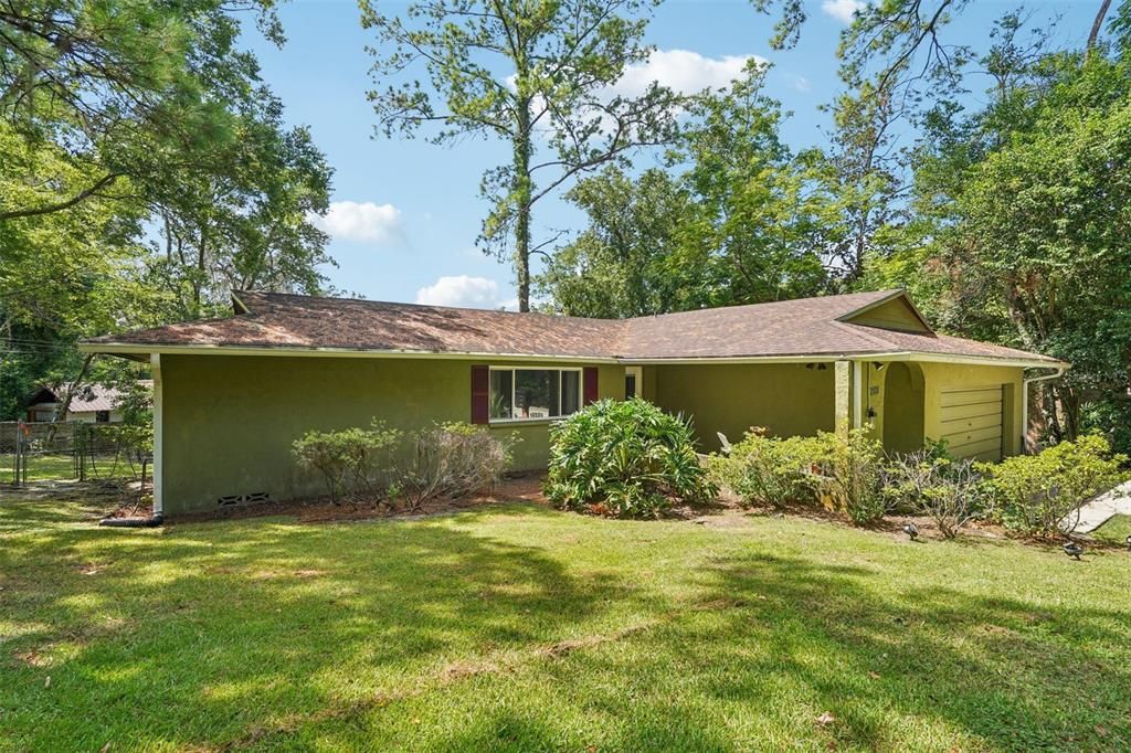 For Sale: $449,900 (3 beds, 2 baths, 1726 Square Feet)