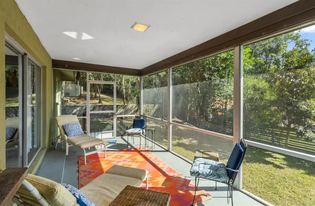 For Sale: $449,900 (3 beds, 2 baths, 1726 Square Feet)