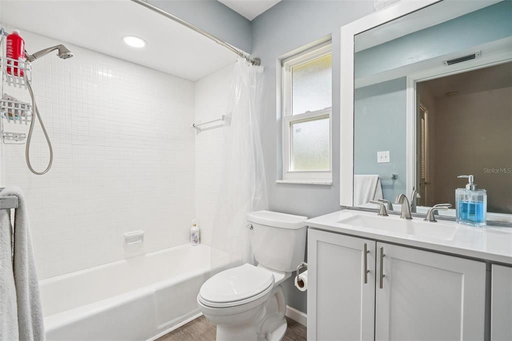 For Sale: $449,900 (3 beds, 2 baths, 1726 Square Feet)