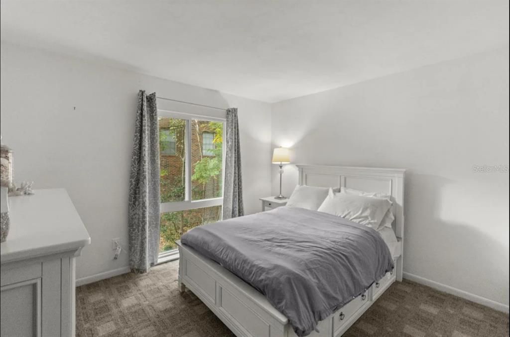 For Sale: $449,900 (3 beds, 2 baths, 1726 Square Feet)