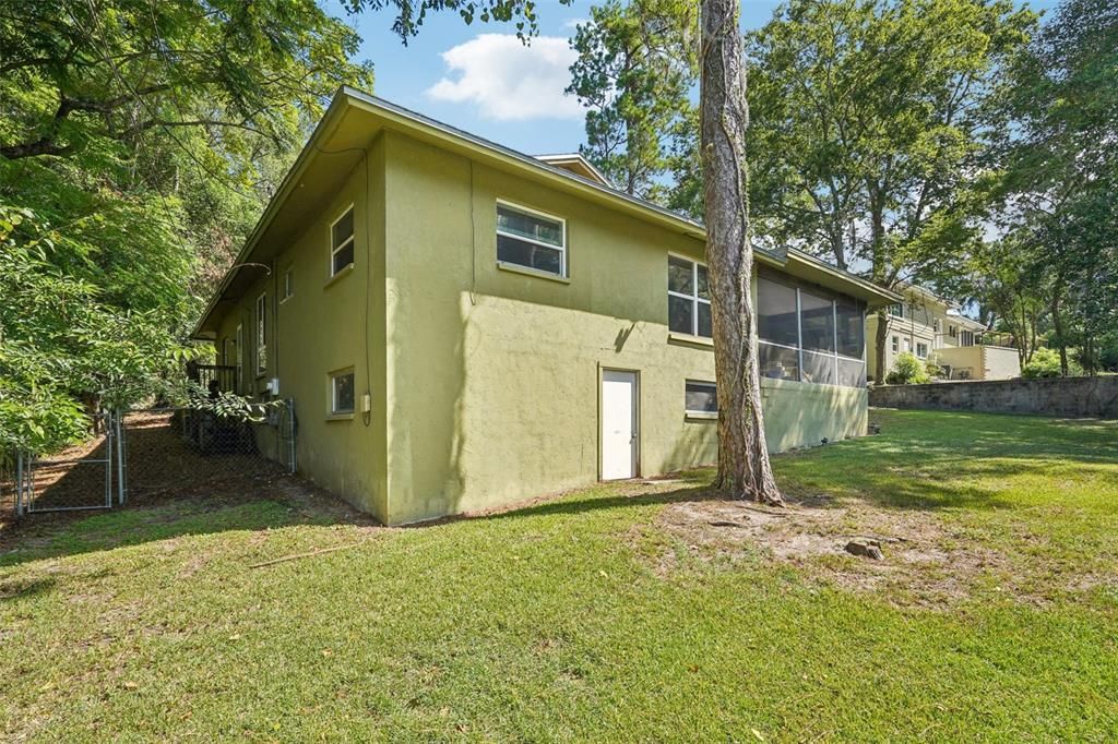 For Sale: $449,900 (3 beds, 2 baths, 1726 Square Feet)