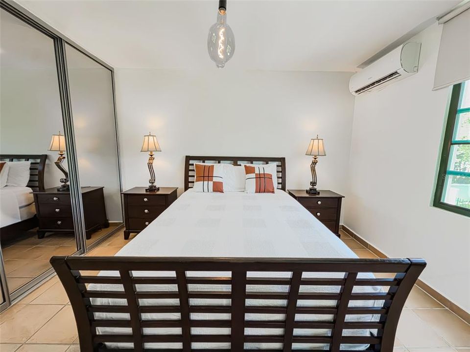 出租: $6,500 (4 贝兹, 4 浴室, 2764 平方英尺)