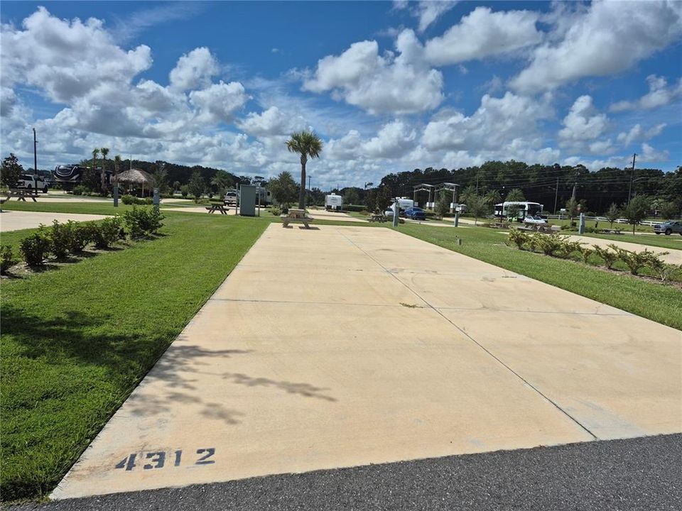 待售: $149,900 (0.07 acres)