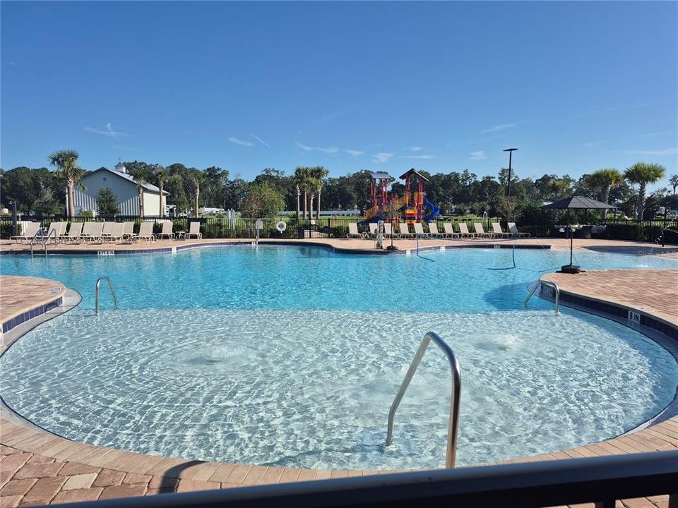 待售: $149,900 (0.07 acres)