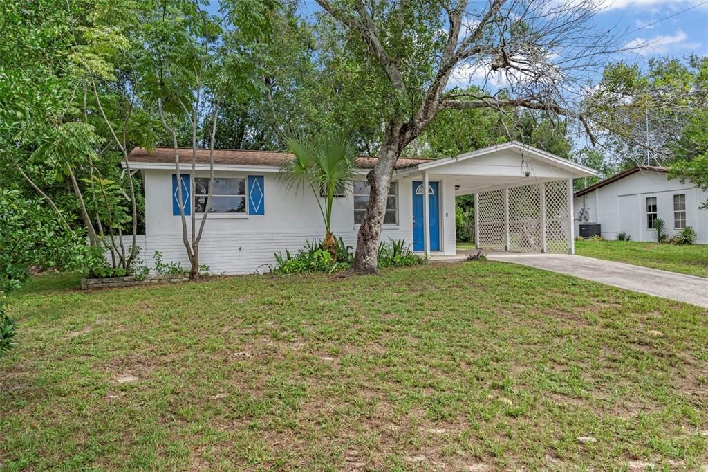 For Sale: $139,900 (1 beds, 1 baths, 675 Square Feet)