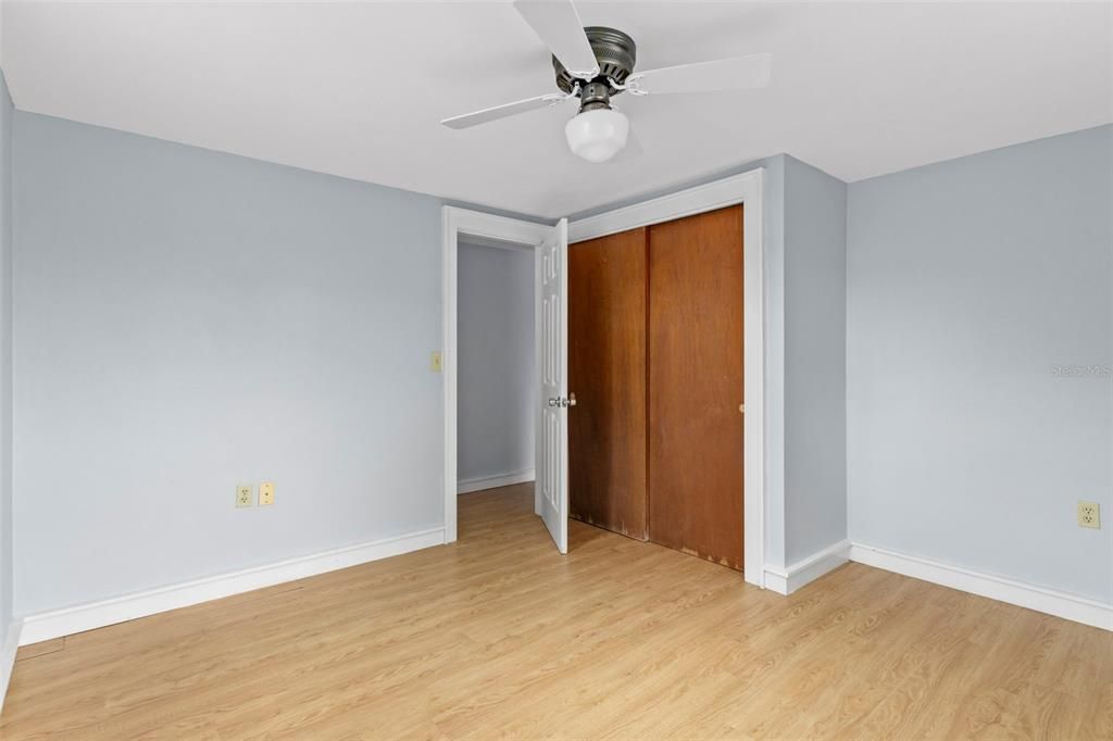 For Sale: $139,900 (1 beds, 1 baths, 675 Square Feet)