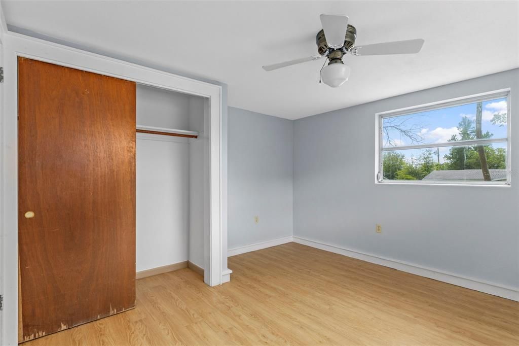 For Sale: $139,900 (1 beds, 1 baths, 675 Square Feet)