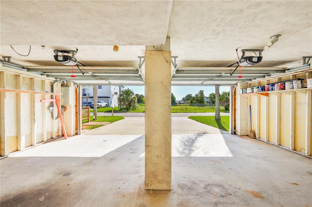 待售: $399,000 (2 贝兹, 2 浴室, 1300 平方英尺)