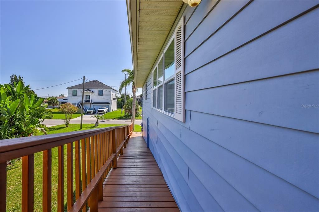 待售: $399,000 (2 贝兹, 2 浴室, 1300 平方英尺)