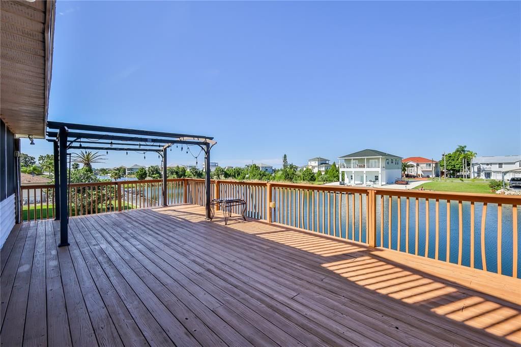 待售: $399,000 (2 贝兹, 2 浴室, 1300 平方英尺)