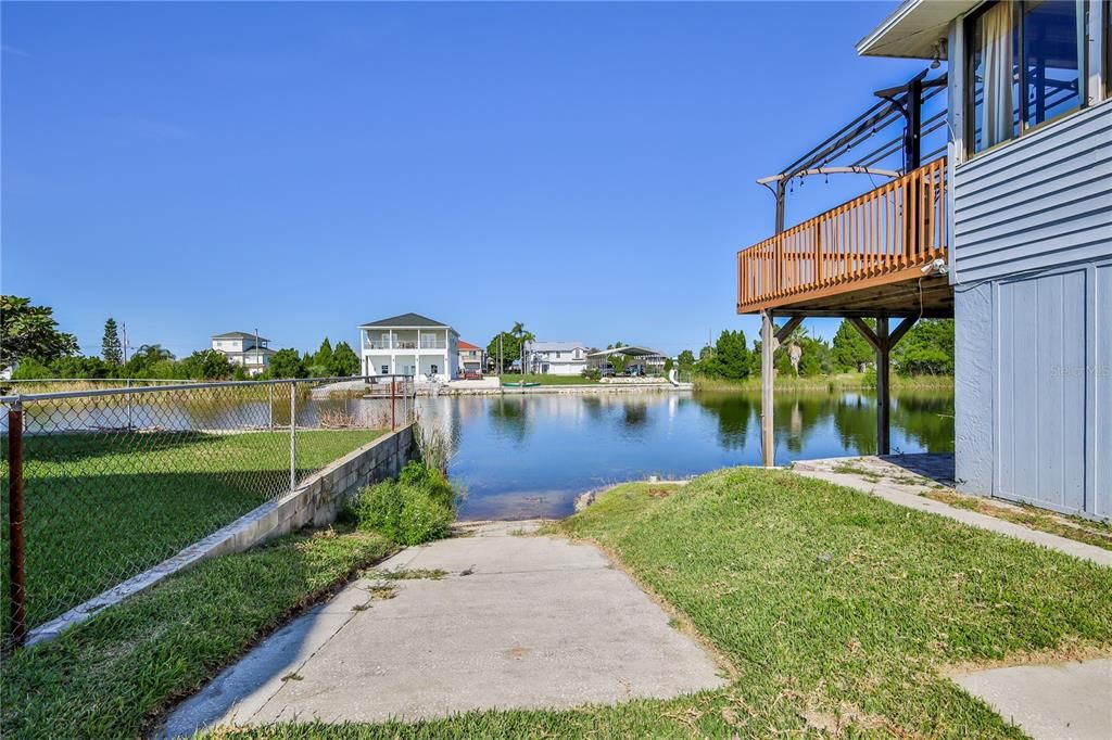 待售: $399,000 (2 贝兹, 2 浴室, 1300 平方英尺)