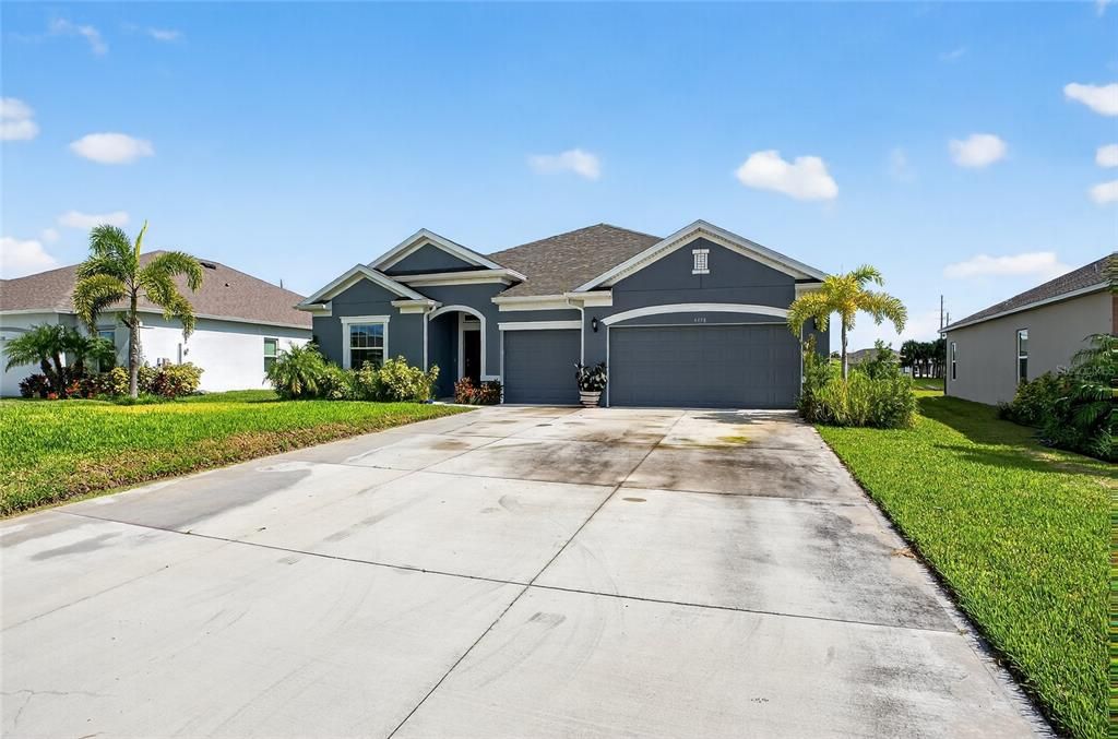 For Sale: $524,999 (4 beds, 3 baths, 2396 Square Feet)