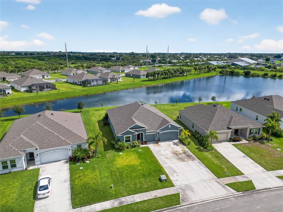 For Sale: $524,999 (4 beds, 3 baths, 2396 Square Feet)