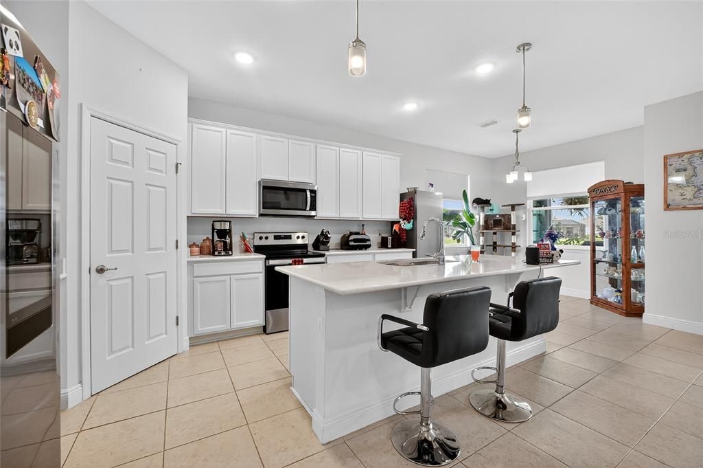 For Sale: $524,999 (4 beds, 3 baths, 2396 Square Feet)