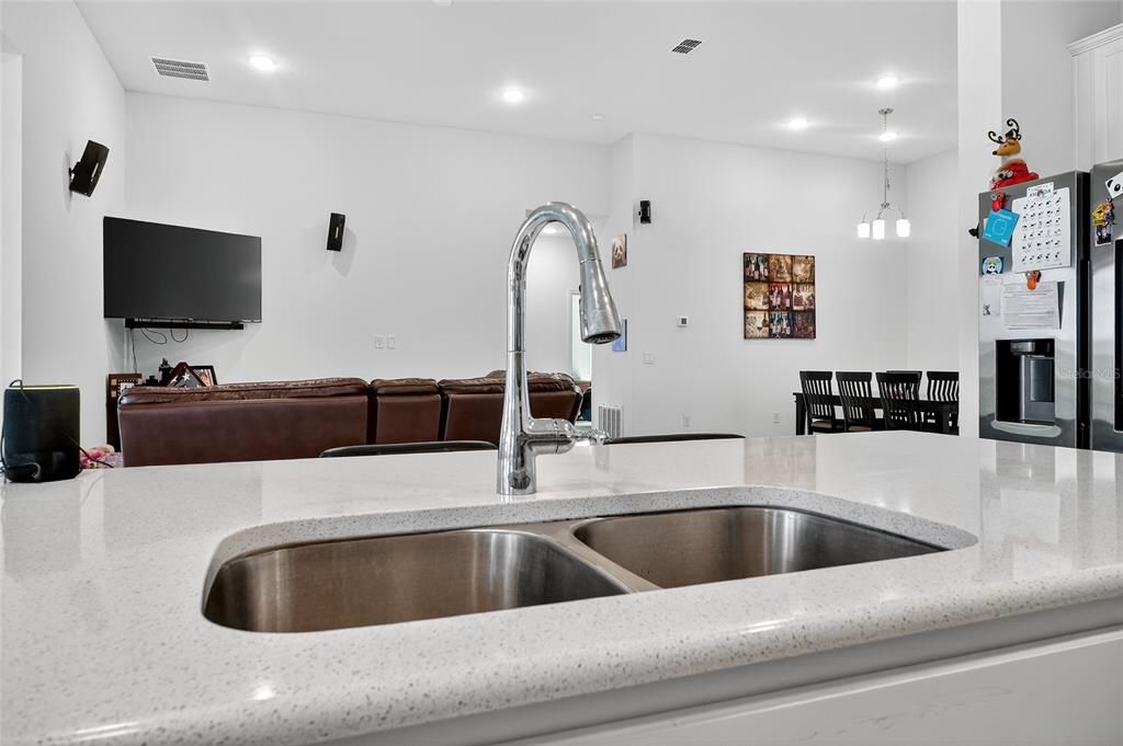 For Sale: $524,999 (4 beds, 3 baths, 2396 Square Feet)