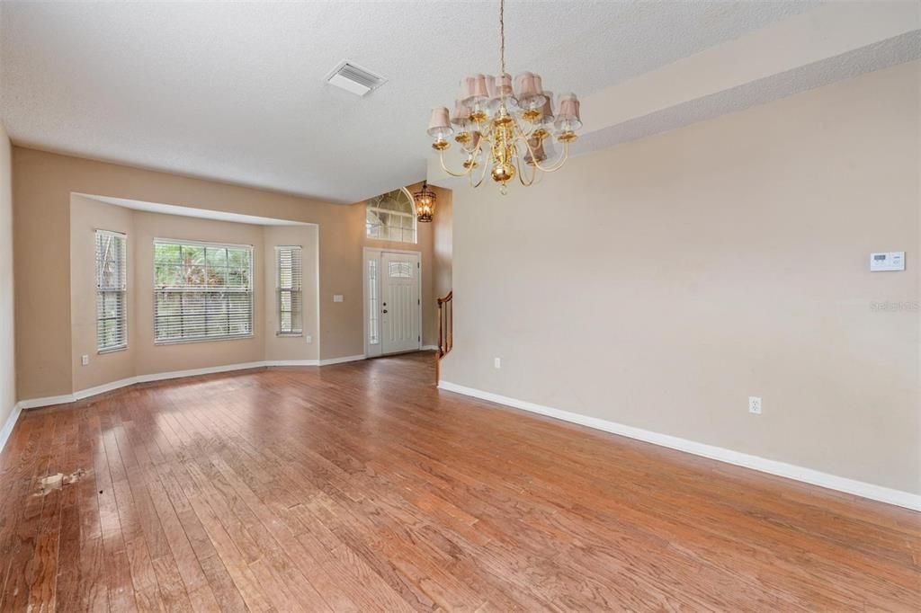 Active With Contract: $609,900 (5 beds, 3 baths, 2976 Square Feet)