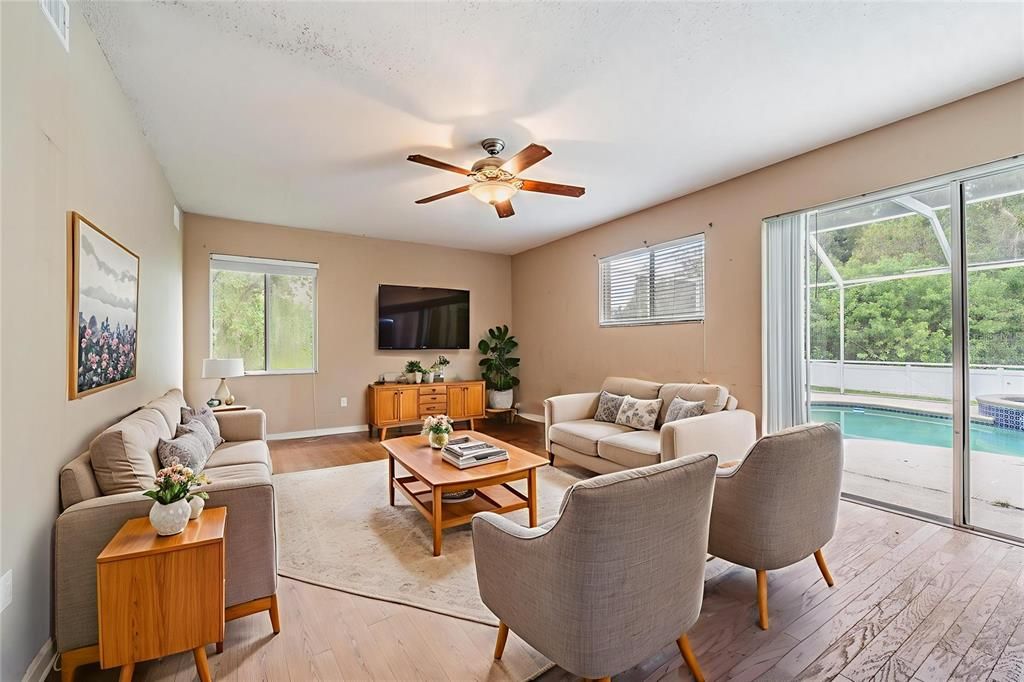 Active With Contract: $609,900 (5 beds, 3 baths, 2976 Square Feet)