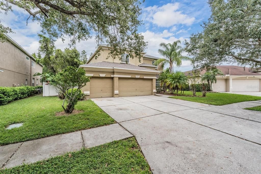 Active With Contract: $609,900 (5 beds, 3 baths, 2976 Square Feet)
