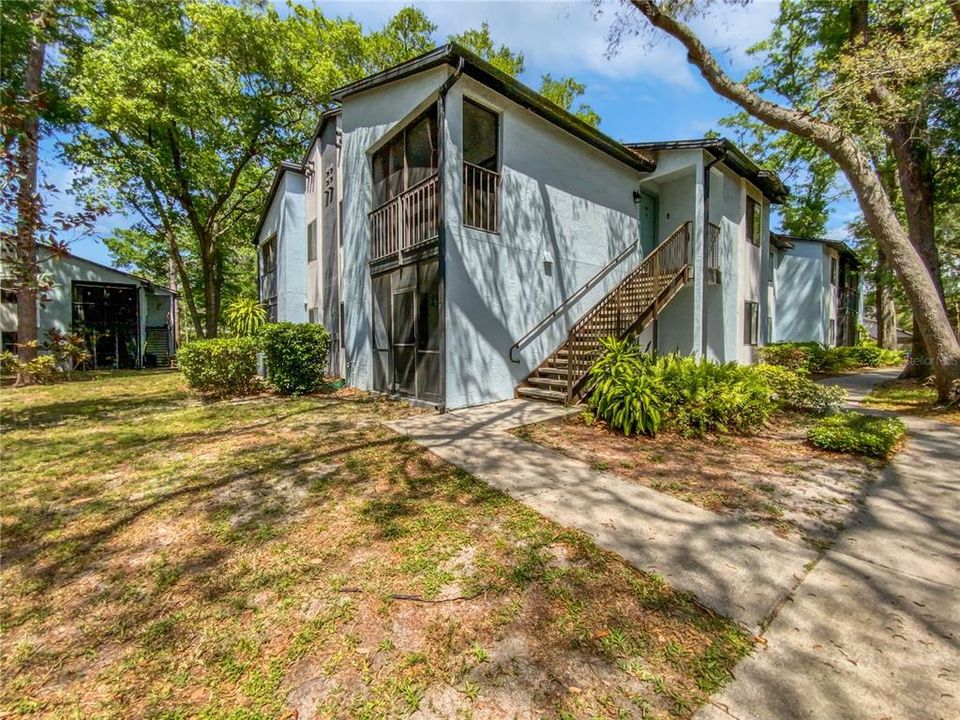 Recently Sold: $140,000 (2 beds, 2 baths, 1030 Square Feet)