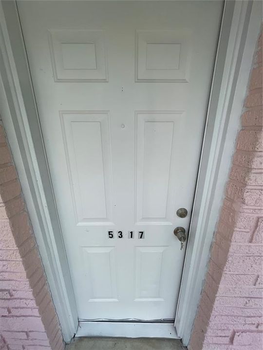 For Rent: $1,100 (2 beds, 1 baths, 720 Square Feet)