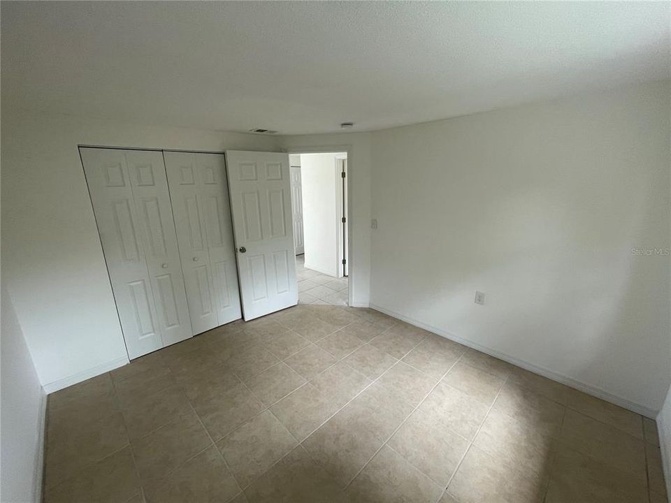 For Rent: $1,100 (2 beds, 1 baths, 720 Square Feet)