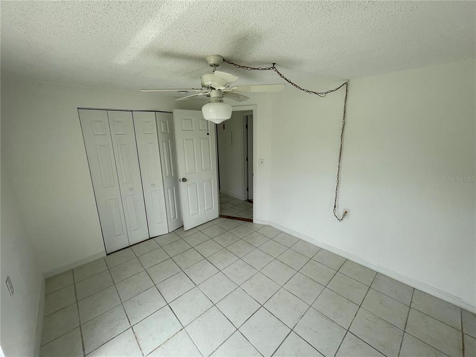 For Rent: $1,100 (2 beds, 1 baths, 720 Square Feet)