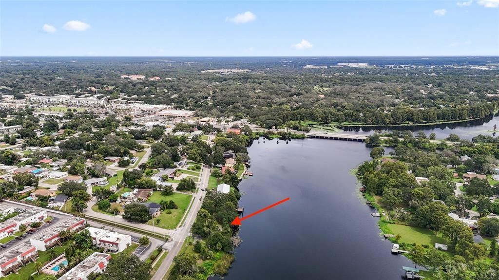 На продажу: $290,000 (0.27 acres)