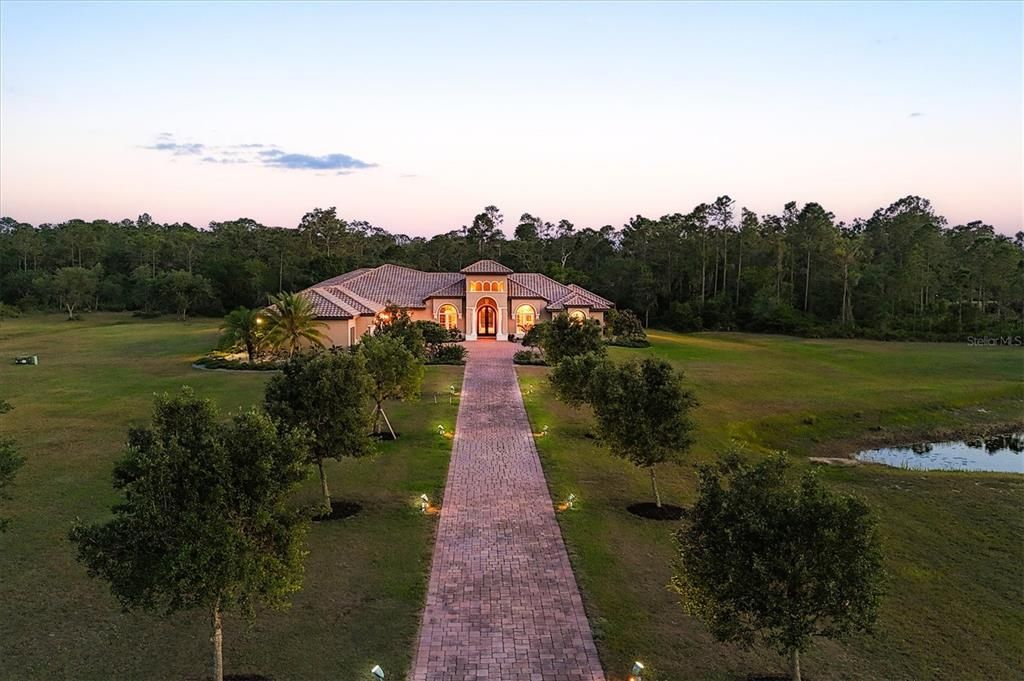 待售: $3,075,000 (4 贝兹, 4 浴室, 5077 平方英尺)