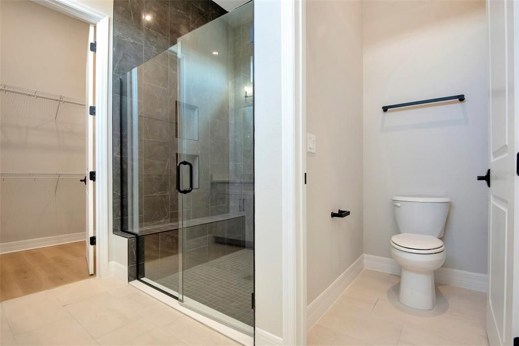 Active With Contract: $549,990 (4 beds, 3 baths, 2129 Square Feet)