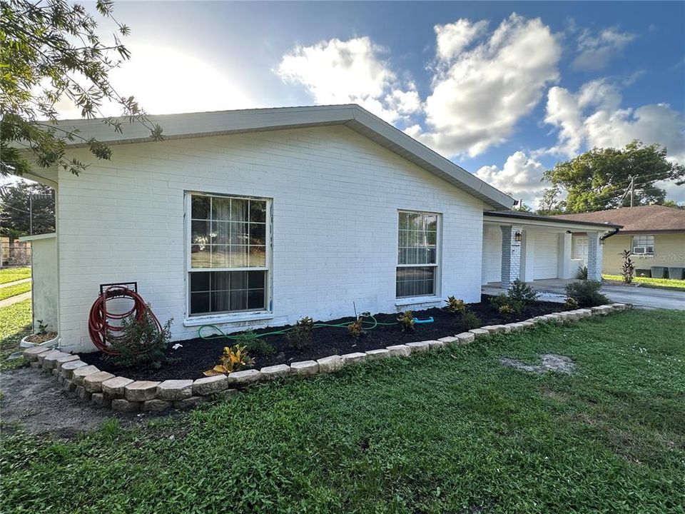 Recently Rented: $3,000 (4 beds, 2 baths, 2110 Square Feet)