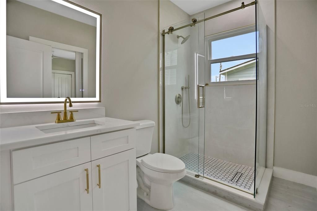 For Sale: $650,000 (5 beds, 3 baths, 2789 Square Feet)