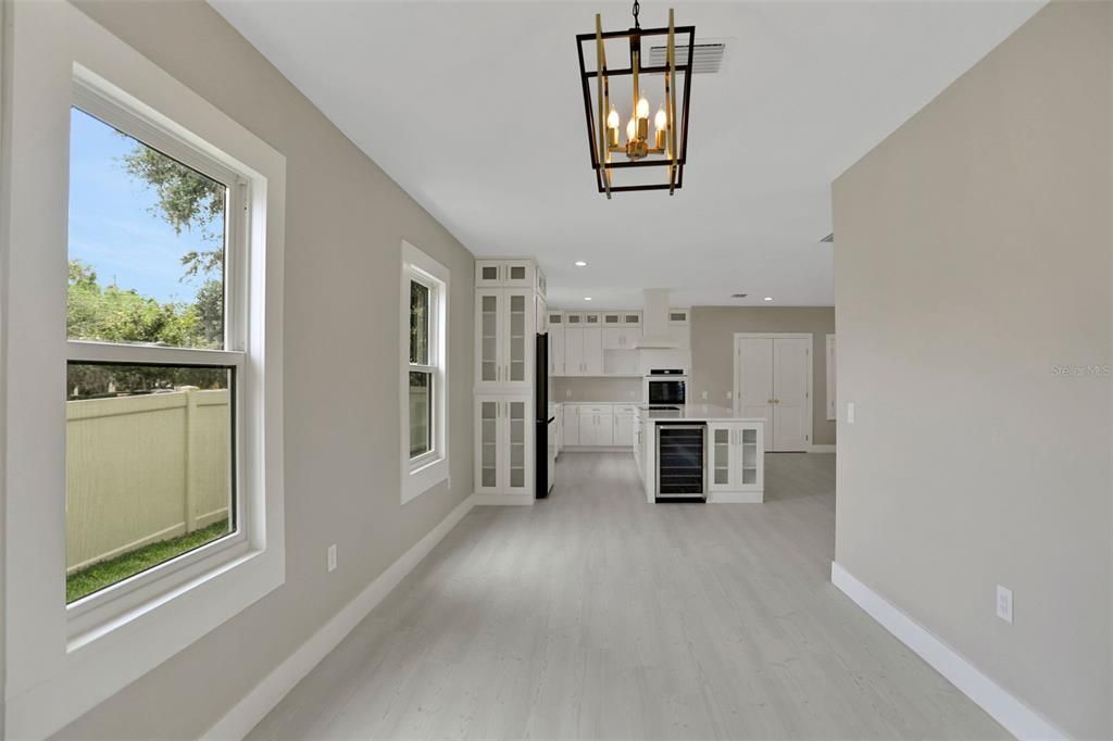 For Sale: $650,000 (5 beds, 3 baths, 2789 Square Feet)