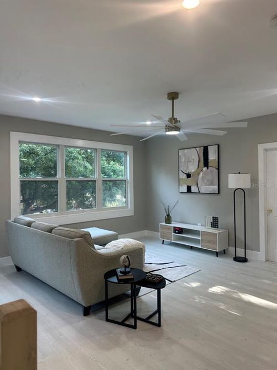 For Sale: $650,000 (5 beds, 3 baths, 2789 Square Feet)