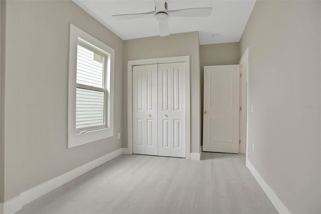 For Sale: $650,000 (5 beds, 3 baths, 2789 Square Feet)