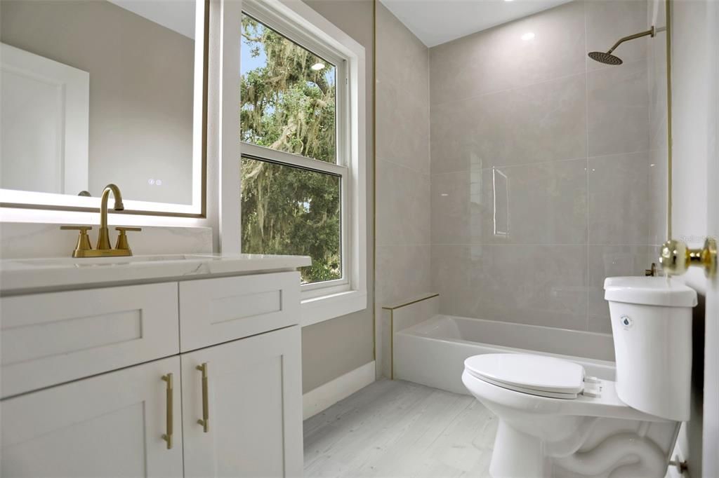 For Sale: $650,000 (5 beds, 3 baths, 2789 Square Feet)