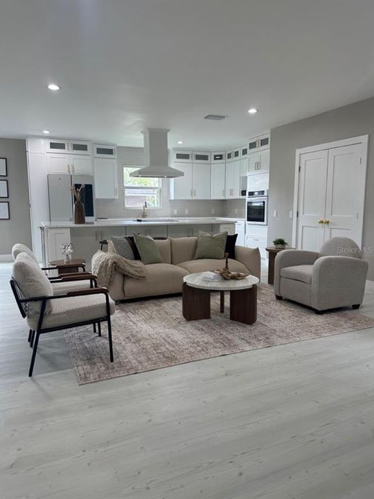 For Sale: $650,000 (5 beds, 3 baths, 2789 Square Feet)