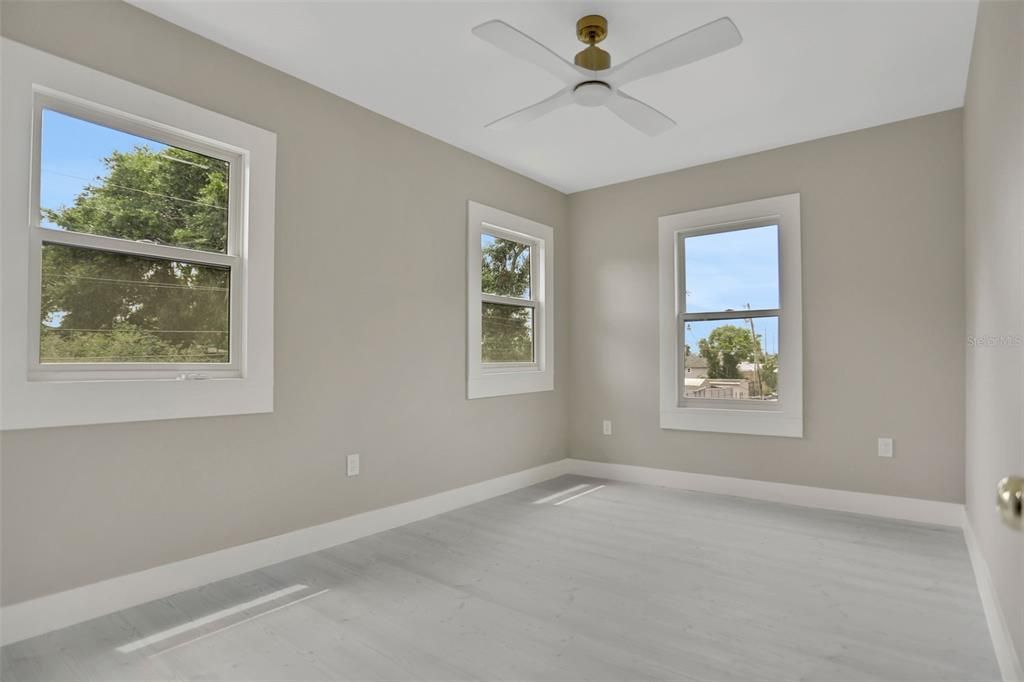 For Sale: $650,000 (5 beds, 3 baths, 2789 Square Feet)