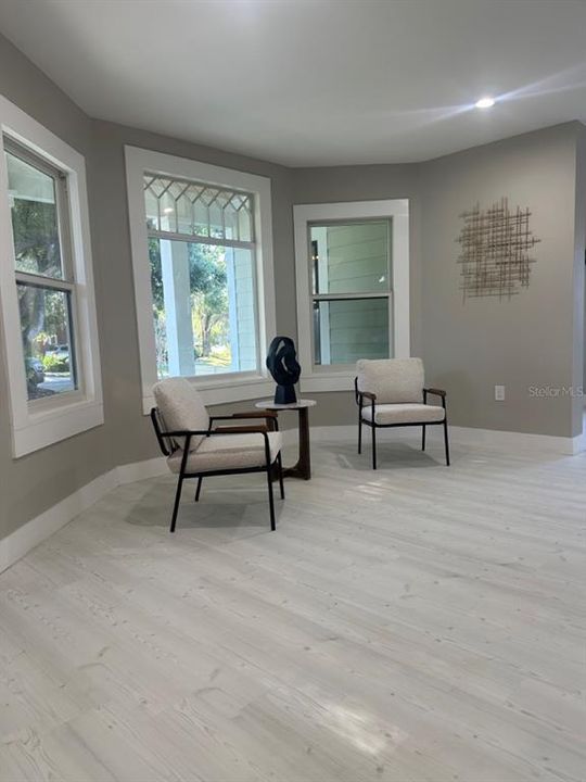 For Sale: $650,000 (5 beds, 3 baths, 2789 Square Feet)