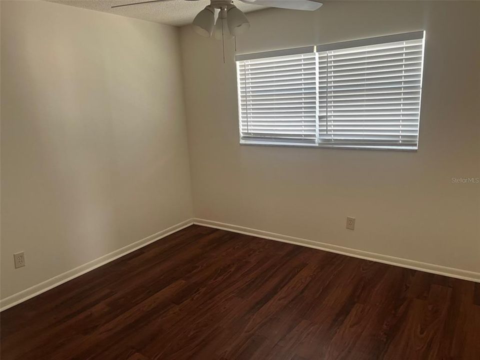 出租: $2,200 (2 贝兹, 1 浴室, 750 平方英尺)