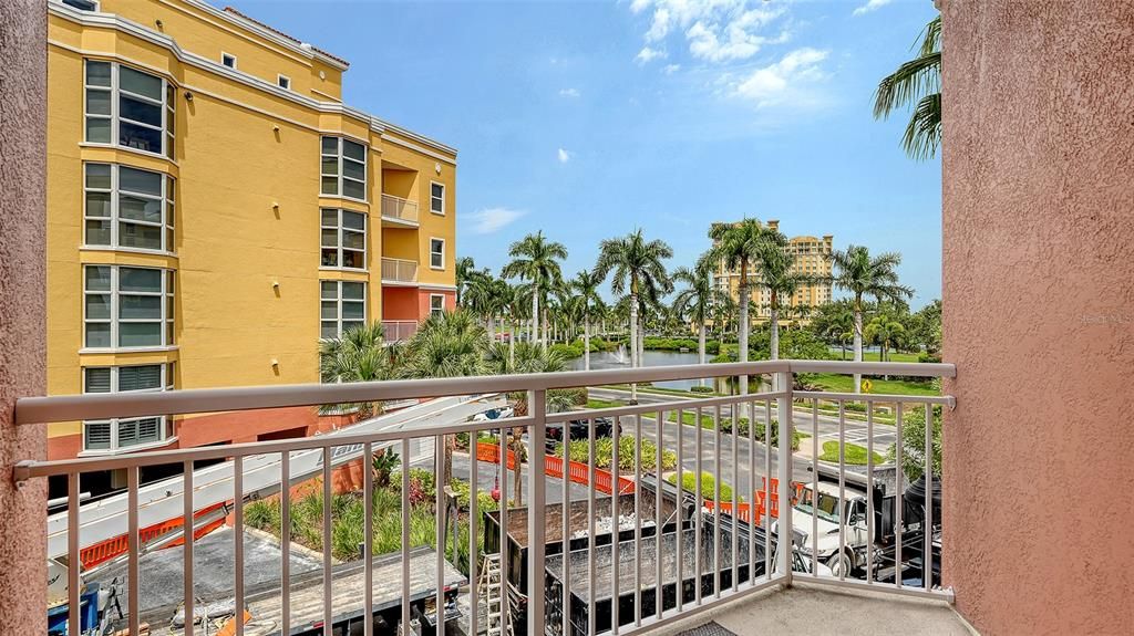 For Sale: $459,900 (3 beds, 2 baths, 2115 Square Feet)