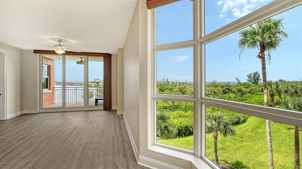 For Sale: $459,900 (3 beds, 2 baths, 2115 Square Feet)