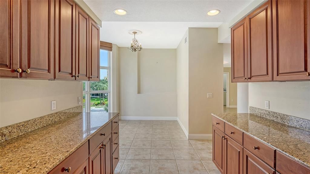 For Sale: $459,900 (3 beds, 2 baths, 2115 Square Feet)