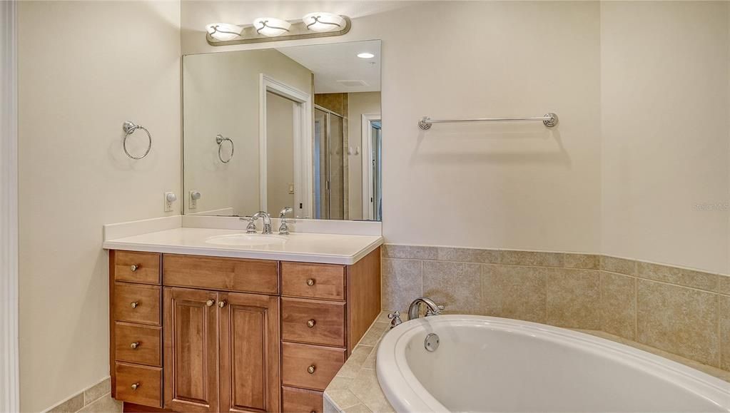 For Sale: $459,900 (3 beds, 2 baths, 2115 Square Feet)