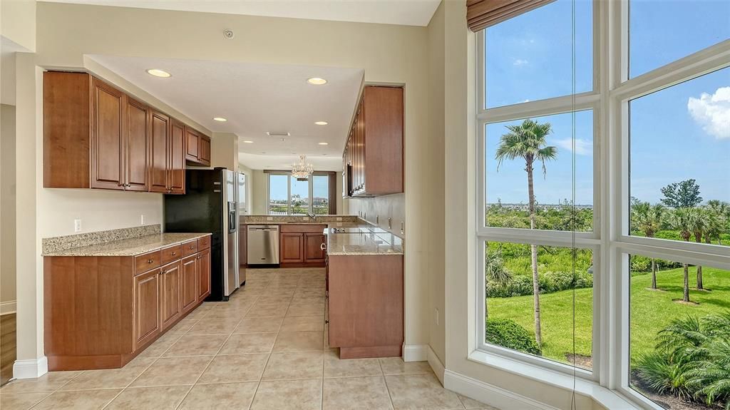 For Sale: $459,900 (3 beds, 2 baths, 2115 Square Feet)