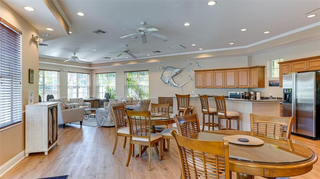 For Sale: $459,900 (3 beds, 2 baths, 2115 Square Feet)